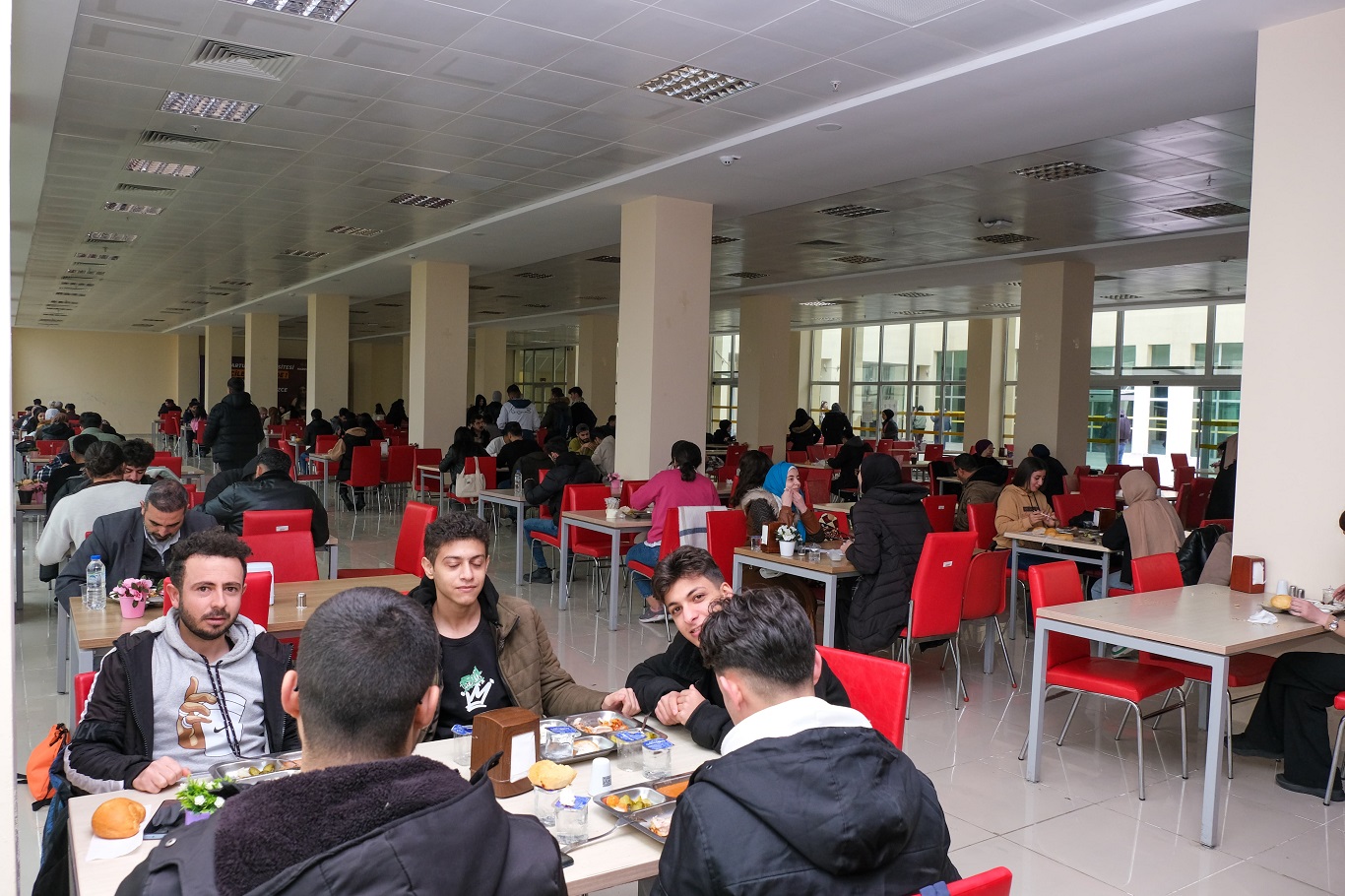 MAÜ'den öğrencilere yemek desteği sağlayan belediyeye teşekkür MAÜ'den öğrencilere yemek desteği sağlayan belediyeye teşekkür