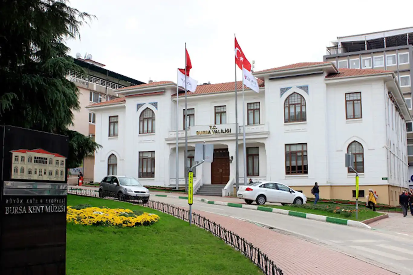 Bursa Valiliği'nden dolandırıcılık uyarısı Bursa Valiliği'nden dolandırıcılık uyarısı