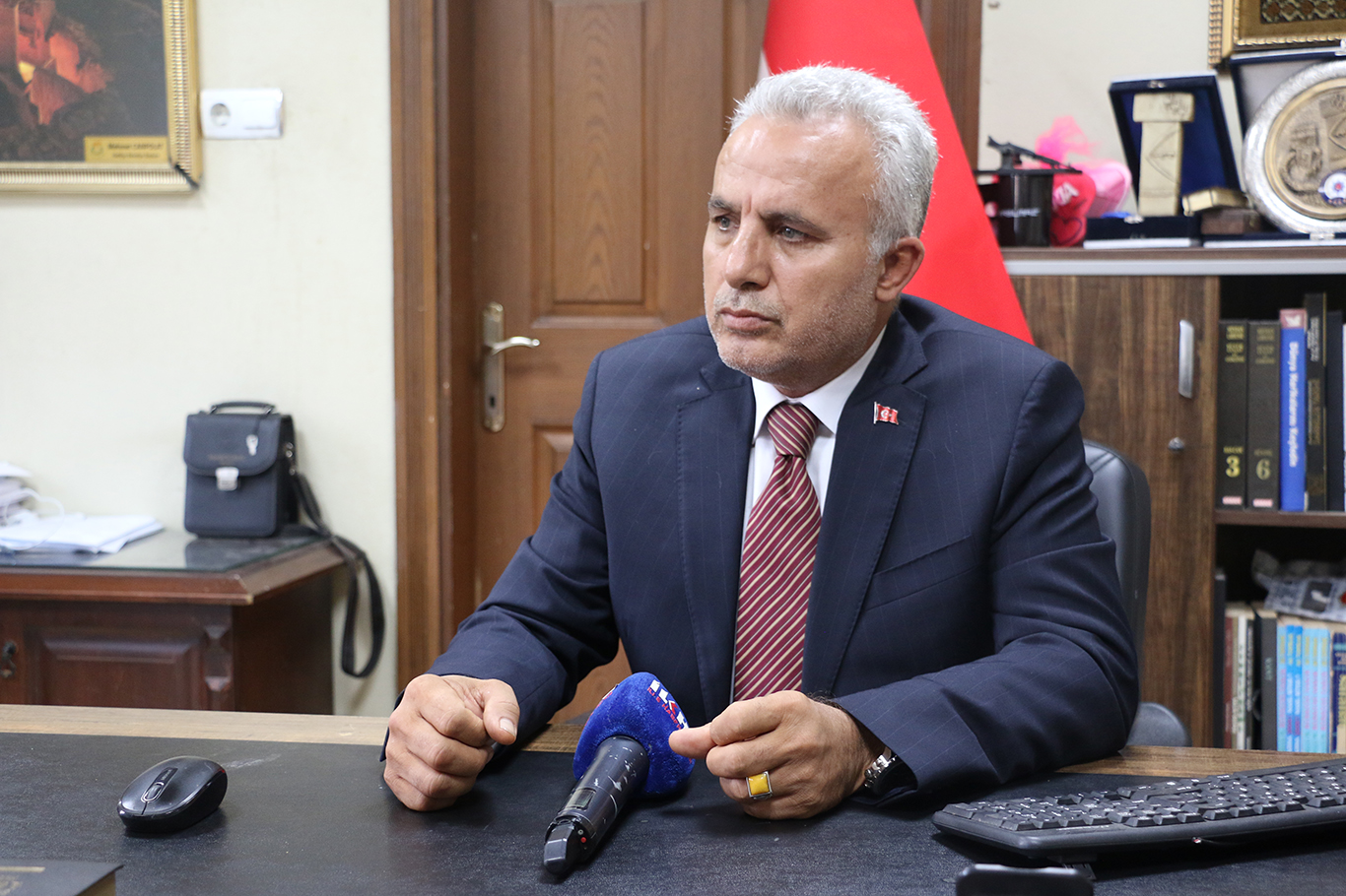 Haktankaçmaz: Muhtarlar icra değil rica makamıdır