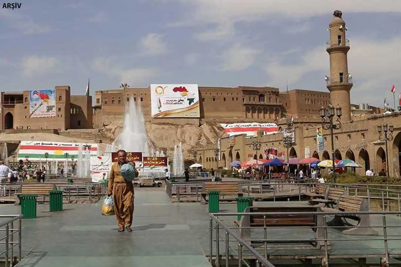 Irak Kürdistan Bölgesinde milletvekili seçimleri için halk sandık başına gitti Irak Kürdistan Bölgesinde milletvekili seçimleri için halk sandık başına gitti