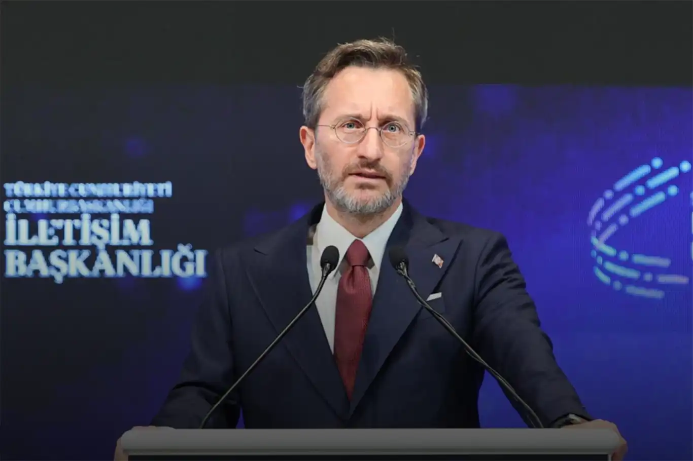 İletişim Başkanı Altun’dan Özgür Özel’e: Dezenformasyon faaliyetine aracılık ediyor İletişim Başkanı Altun’dan Özgür Özel’e: Dezenformasyon faaliyetine aracılık ediyor