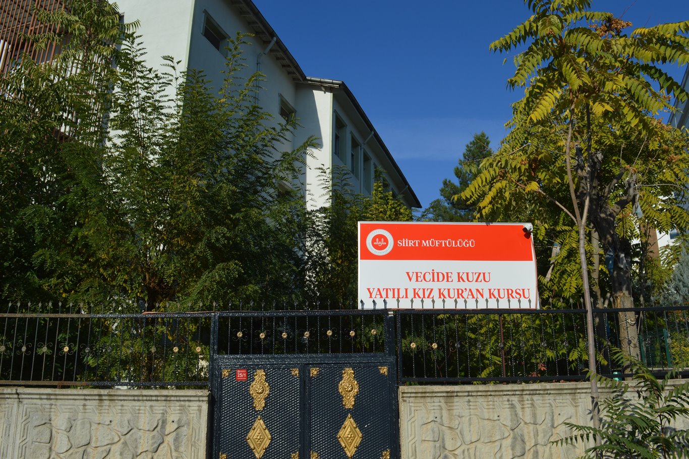 Üç buçuk ayda hafız olan Elif'in azim ve başarı hikayesi