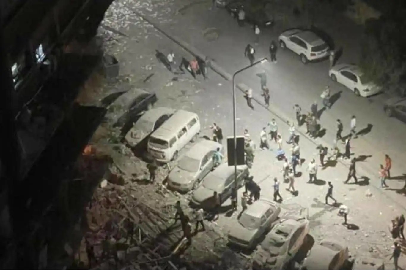 İşgal uçakları Suriye'de bir binayı bombaladı: 7 kişi hayatını kaybetti İşgal uçakları Suriye'de bir binayı bombaladı: 7 kişi hayatını kaybetti