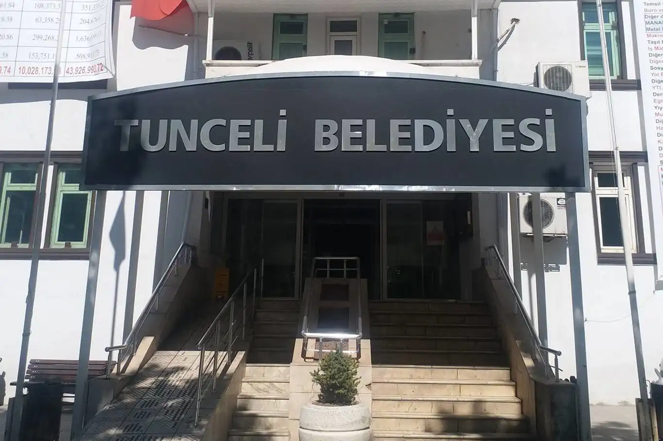 Tunceli ve Ovacık belediyelerine kayyum atandı