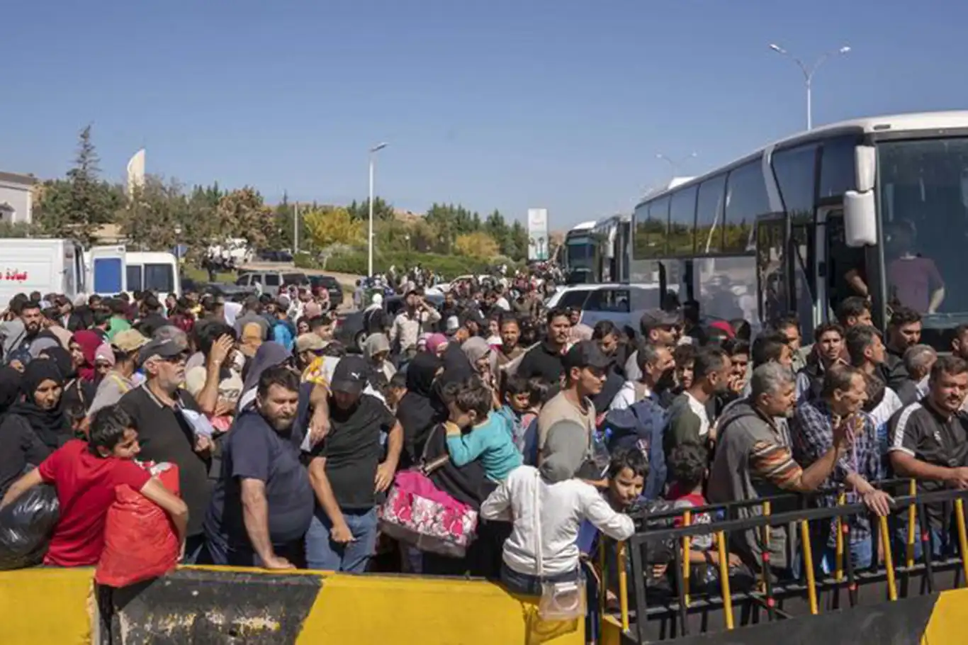 Lübnan'da 1,9 milyon kişi yerinden edildi 