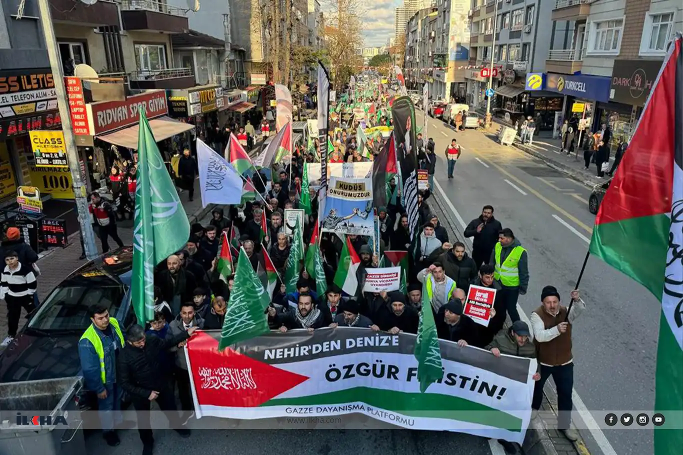 Thousands march in Istanbul in solidarity with Gaza as Palestinian resistance enters 14th month