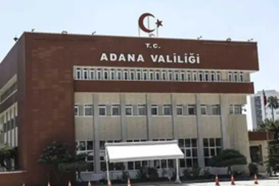 Adana Valiliği: Anne ve çocukları koruma altına alındı