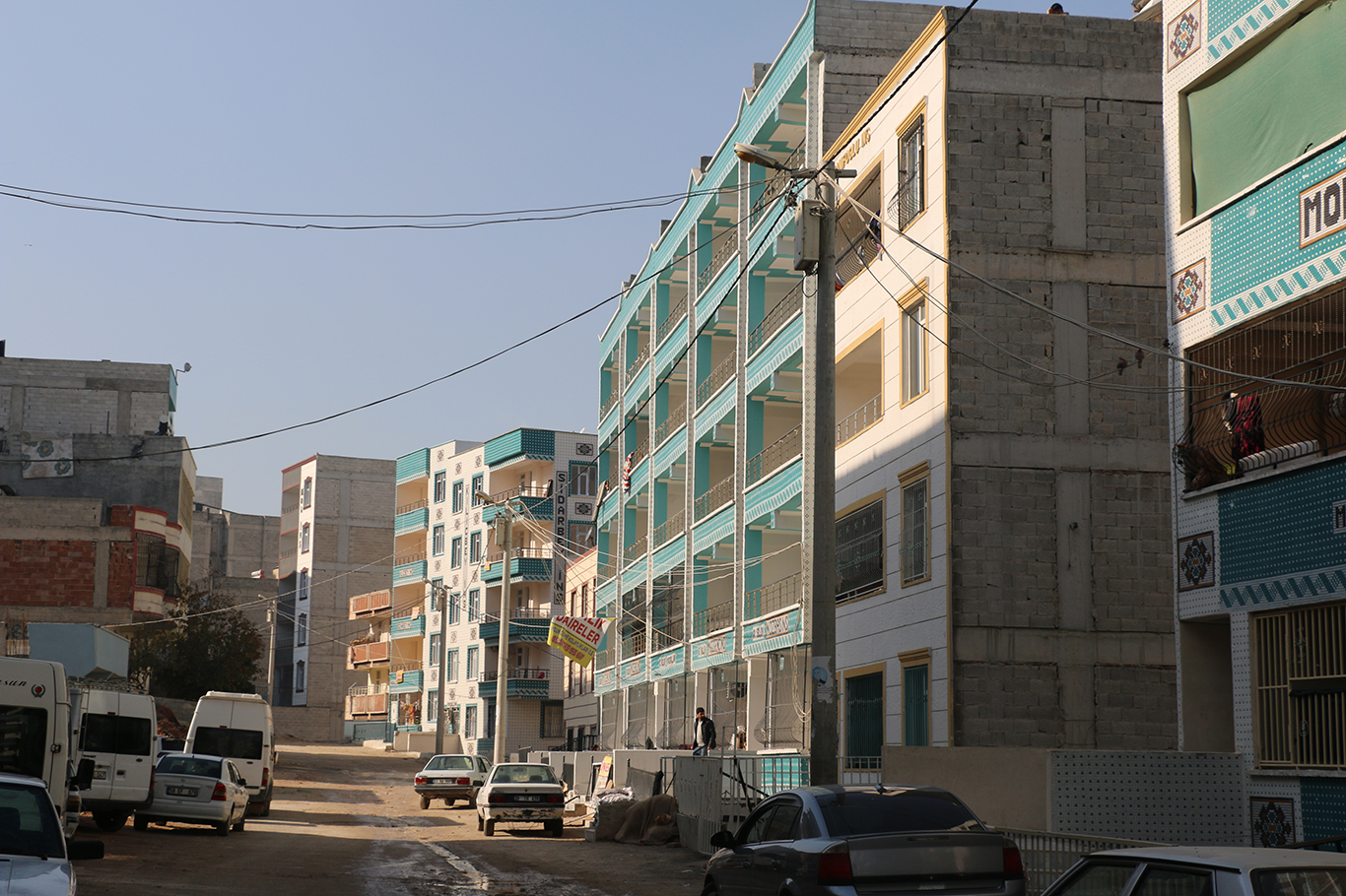 Şanlıurfa'nın Eyyübiye ilçesine bağlı Yenice Mahallesi'nde elektrik kesintileri