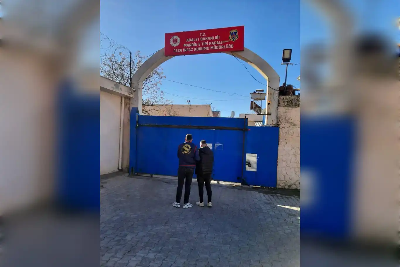 Mardin’de hakkında 32 yıl kesinleşmiş hapis cezası olan cezaevi firarisi yakalandı Mardin’de hakkında 32 yıl kesinleşmiş hapis cezası olan cezaevi firarisi yakalandı