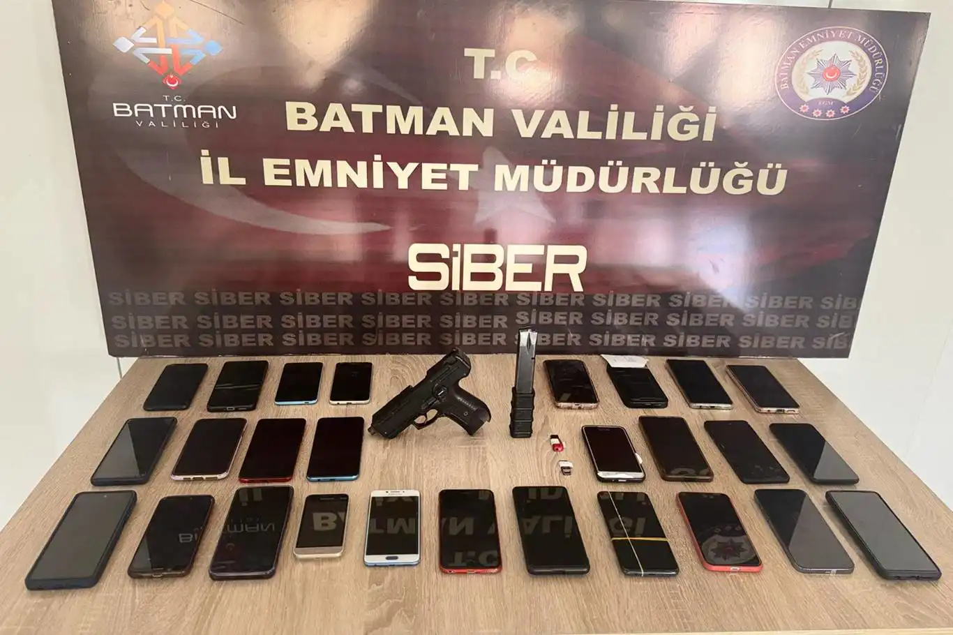 Batman merkezli 7 ilde "kara para aklama" operasyonu: 30 gözaltı