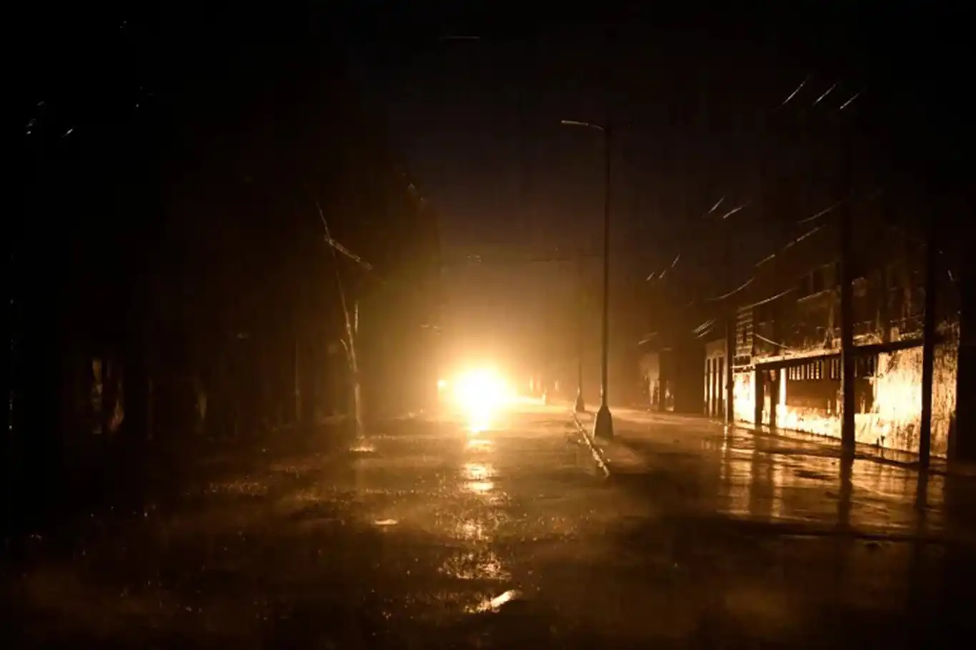 Hurricane Rafael slams Cuba, knocking out power