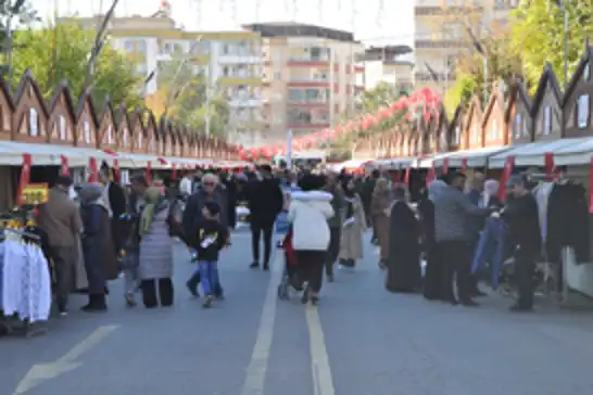 BESO Başkanı Çiftçi: Tekstil, Ayakkabı ve Züccaciye Fuarı'na ilgi yüksek