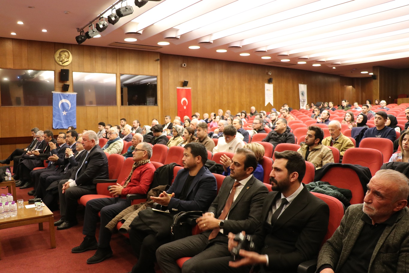 Ankara'da 'Doğu Türkistan Sempozyumu' düzenlendi