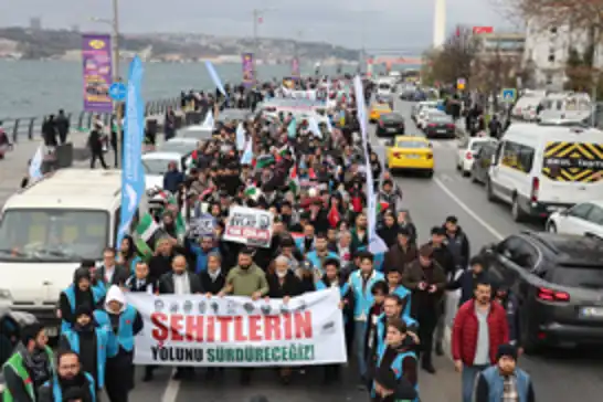 Vicdan Gemisi'nin Gazze'ye gidişine izin verilmesi için yürüyüş gerçekleştirildi