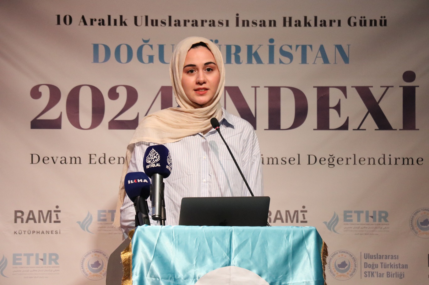 Dünya İnsan Hakları Günü'nde Doğu Türkistan'da yaşanan zulümler anlatıldı