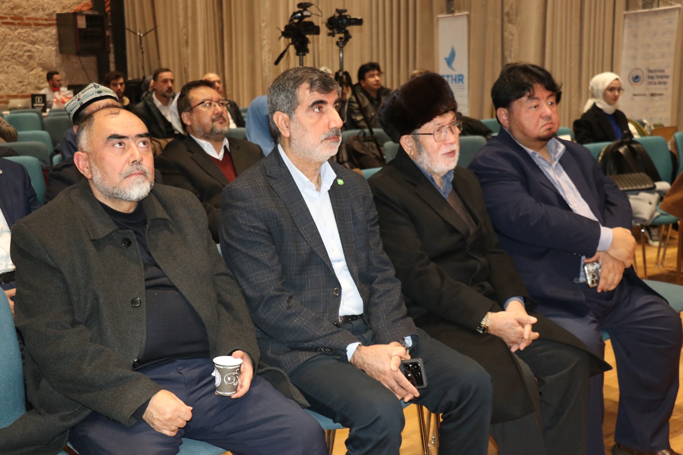 Dünya İnsan Hakları Günü'nde Doğu Türkistan'da yaşanan zulümler anlatıldı