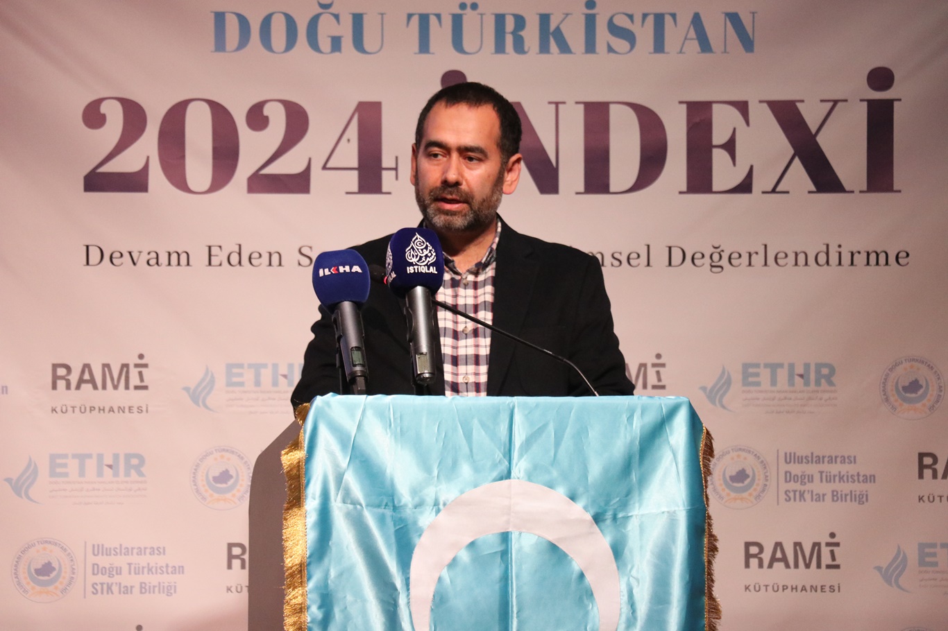 Dünya İnsan Hakları Günü'nde Doğu Türkistan'da yaşanan zulümler anlatıldı