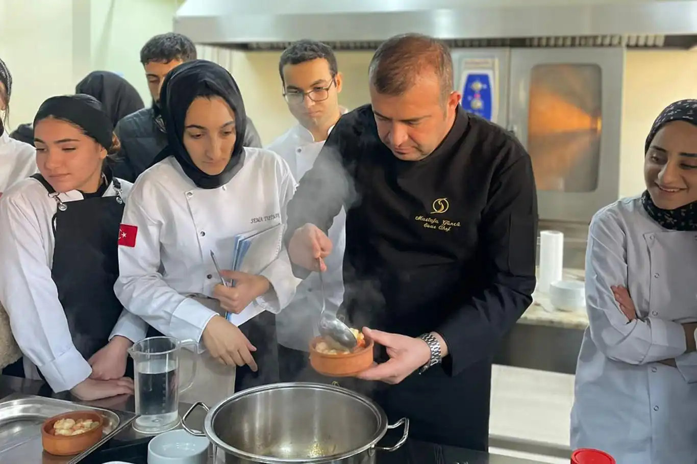 Hasankeyf Meslek Yüksekokulunda deniz mahsulleri workshop etkinliği gerçekleştirildi