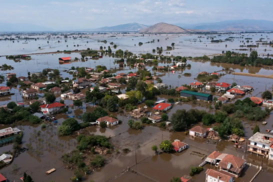 Fire brigade rescues five as heavy rainfall strikes western Greece