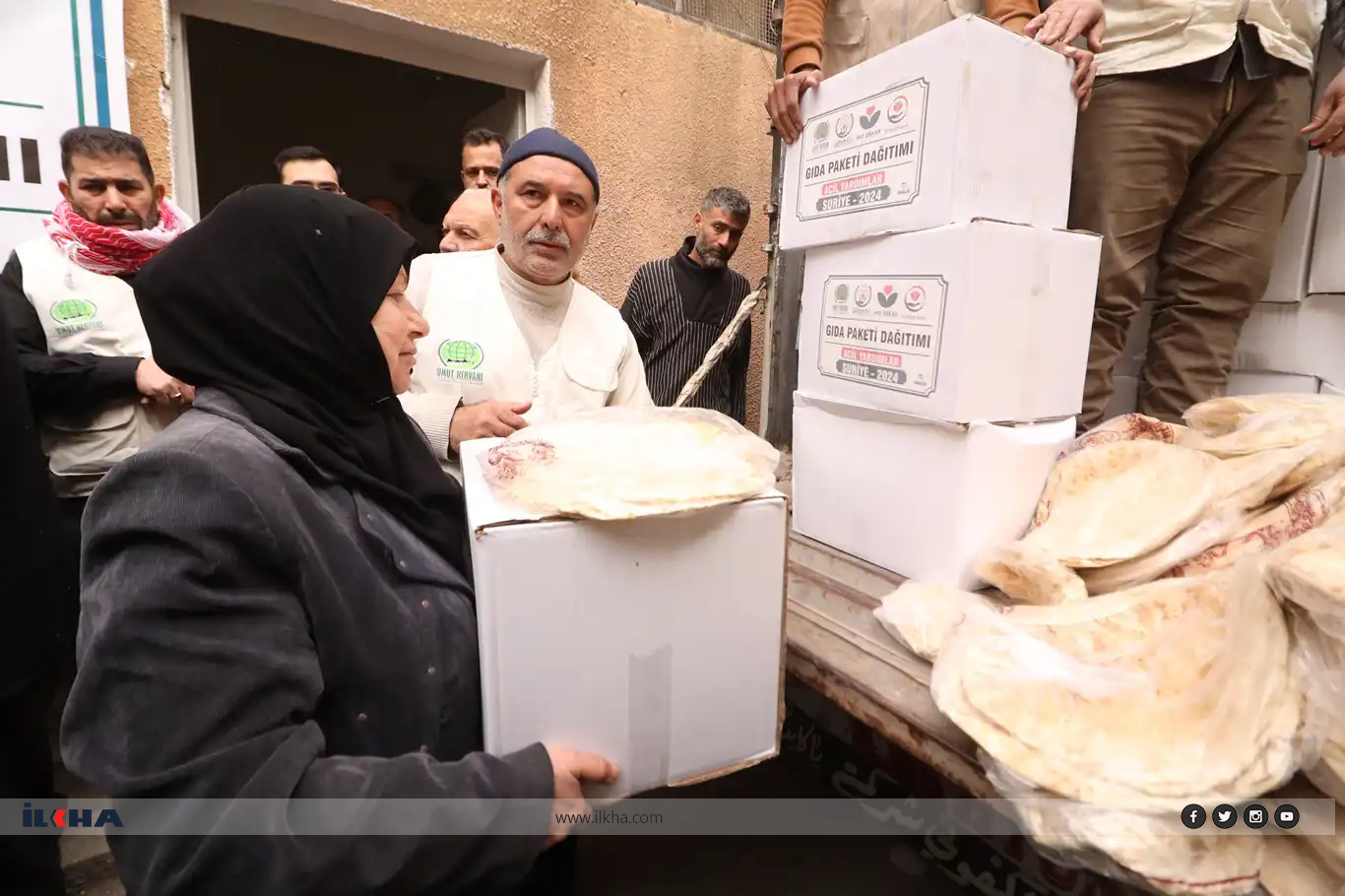 Karwana Hêvîyê li Humusê alîkarîyê belav kir