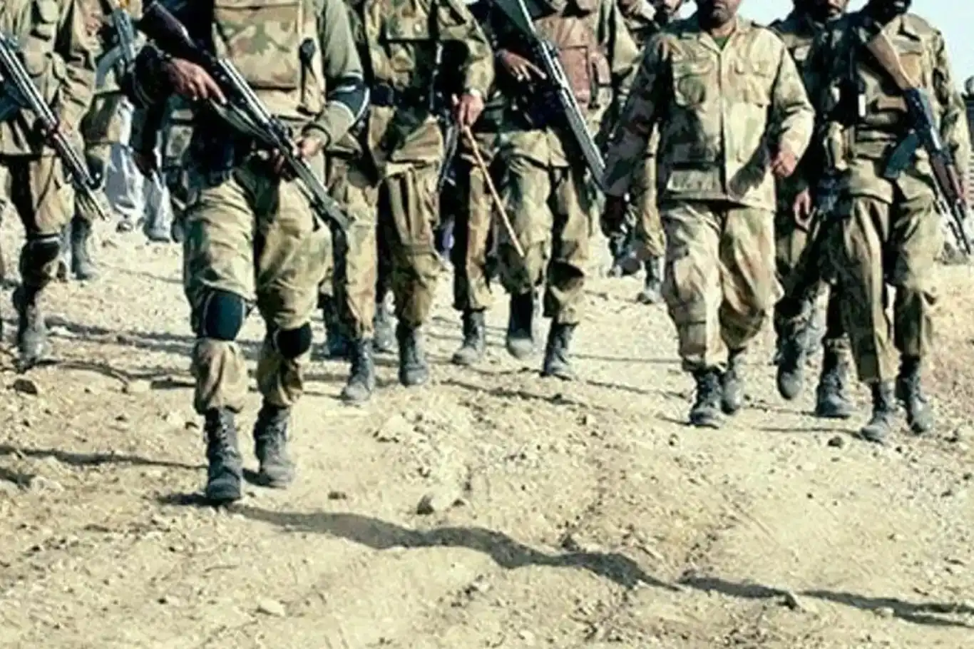 Ji leşkerên Pakistanê re êrîş hat lidarxistin: 16 mirî, 8 birîndar