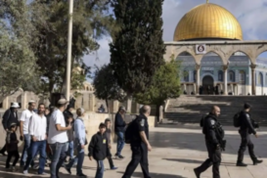 Jewish settlers storm Al-Aqsa Mosque under Israeli police protection