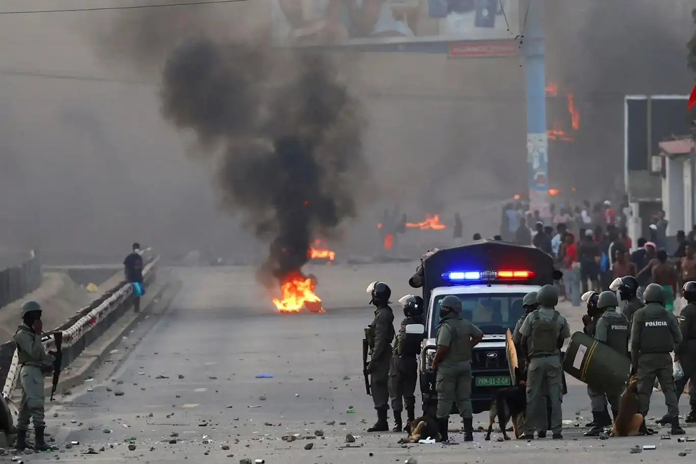 Mozambik'te devlet başkanlığı seçim sonucu protesto edildi: 21 ölü 