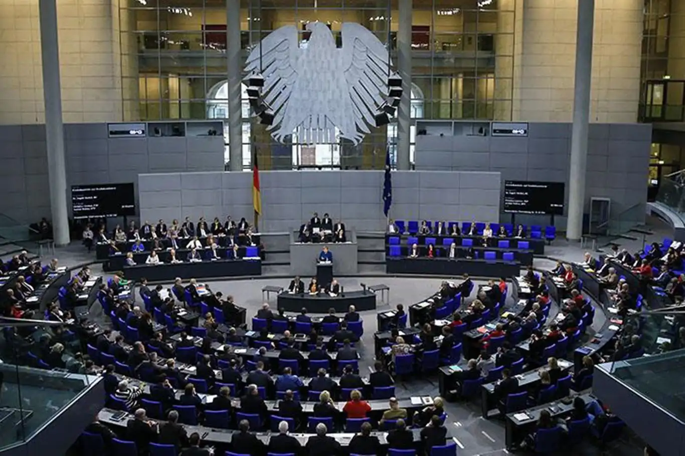 German President dissolves parliament, sets new elections for February 23