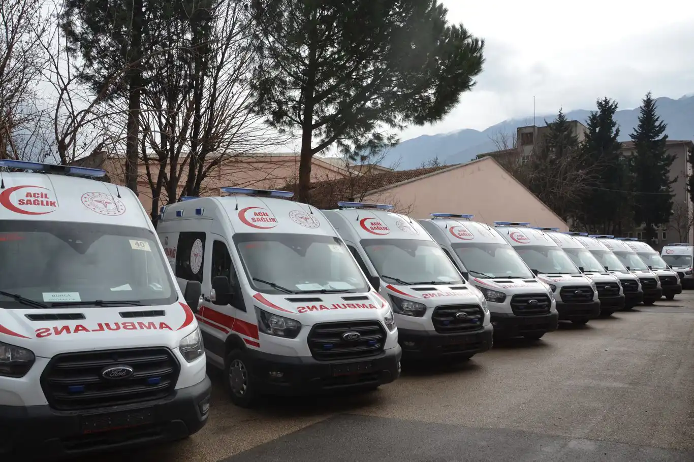  Trafikte ambulans geçişi için fermuar sistemi uyarısı