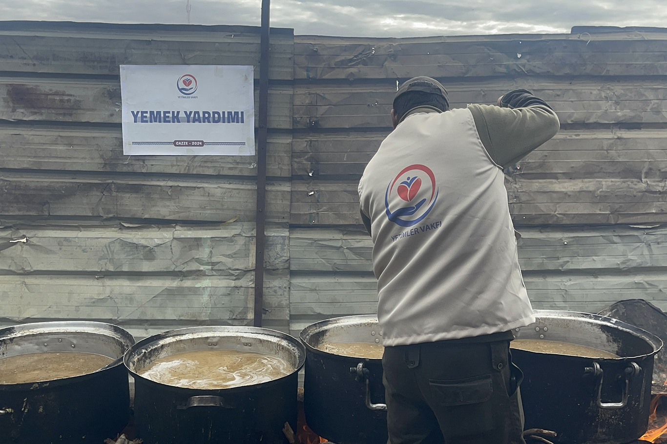 Yetimler Vakfı Gazze'de yardım çalışmalarını sürdürüyor