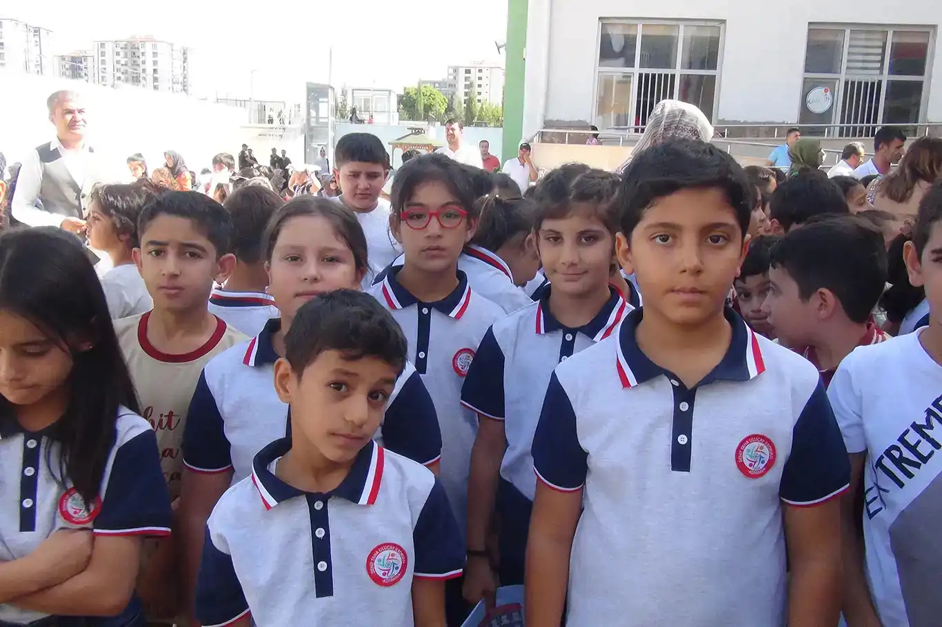 Okullarda yeni dönem: Kıyafet yönetmeliği değişti Okullarda yeni dönem: Kıyafet yönetmeliği değişti