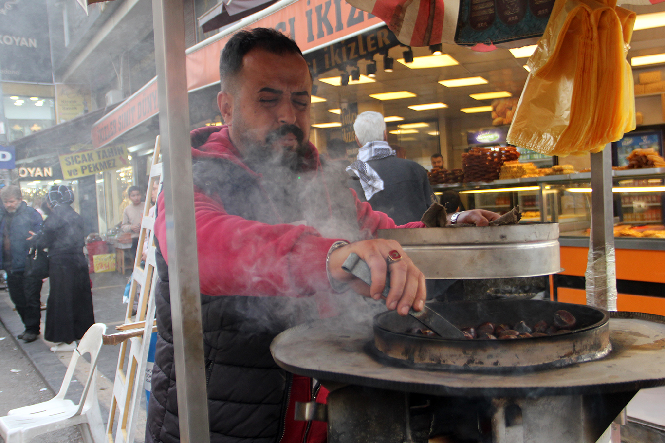 Kışın soğuk günlerinin vazgeçilmez lezzeti: Kestane