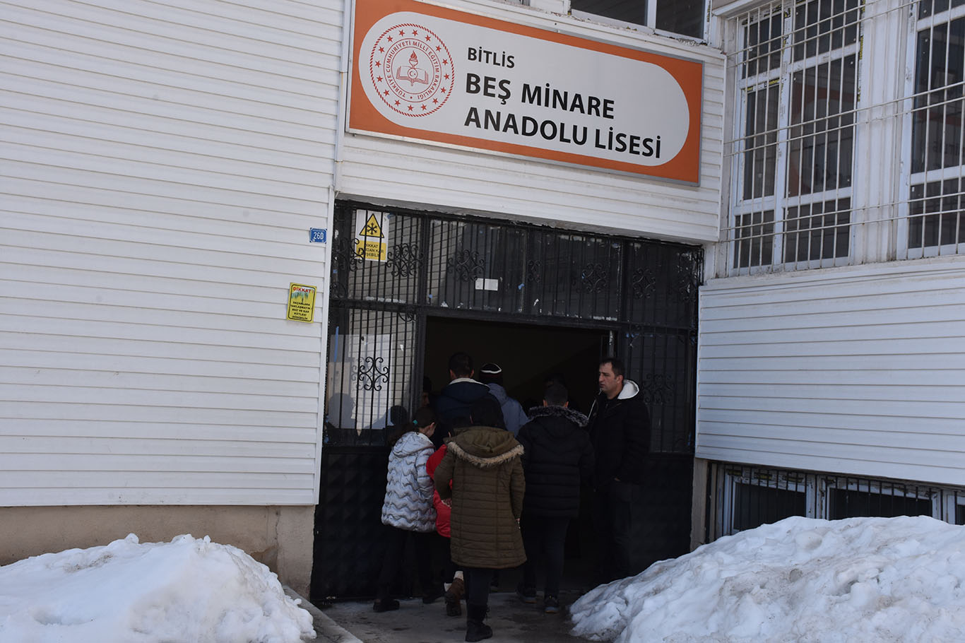 "O'nu Oku, O'nu Yaşa" temalı Siyer Yarışması Bitlis'te heyecanla gerçekleştirildi