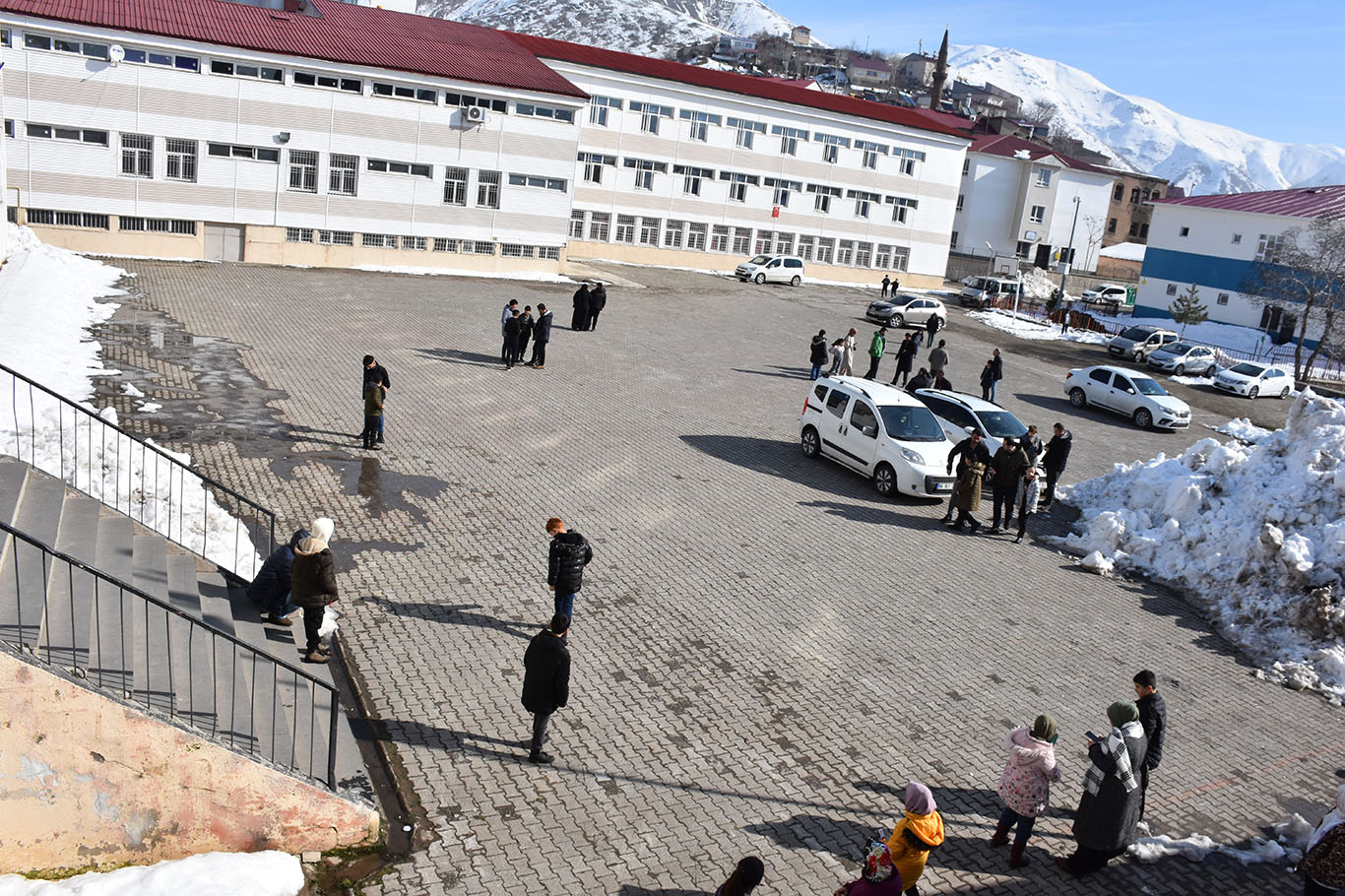 "O'nu Oku, O'nu Yaşa" temalı Siyer Yarışması Bitlis'te heyecanla gerçekleştirildi