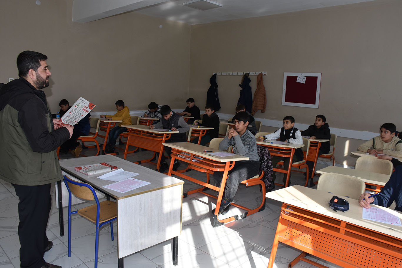 "O'nu Oku, O'nu Yaşa" temalı Siyer Yarışması Bitlis'te heyecanla gerçekleştirildi