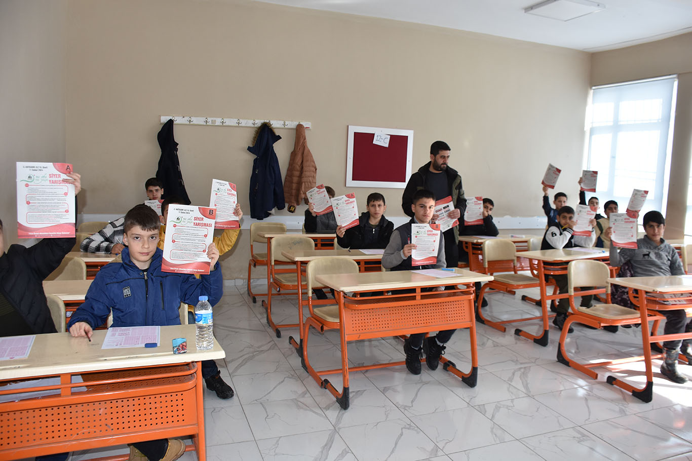 "O'nu Oku, O'nu Yaşa" temalı Siyer Yarışması Bitlis'te heyecanla gerçekleştirildi