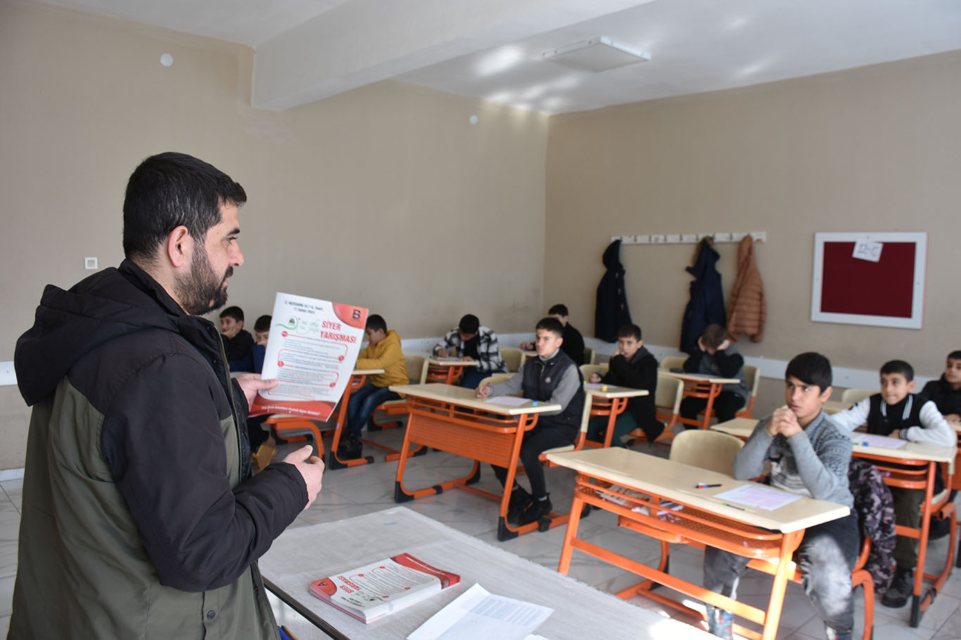 "O'nu Oku, O'nu Yaşa" temalı Siyer Yarışması Bitlis'te heyecanla gerçekleştirildi