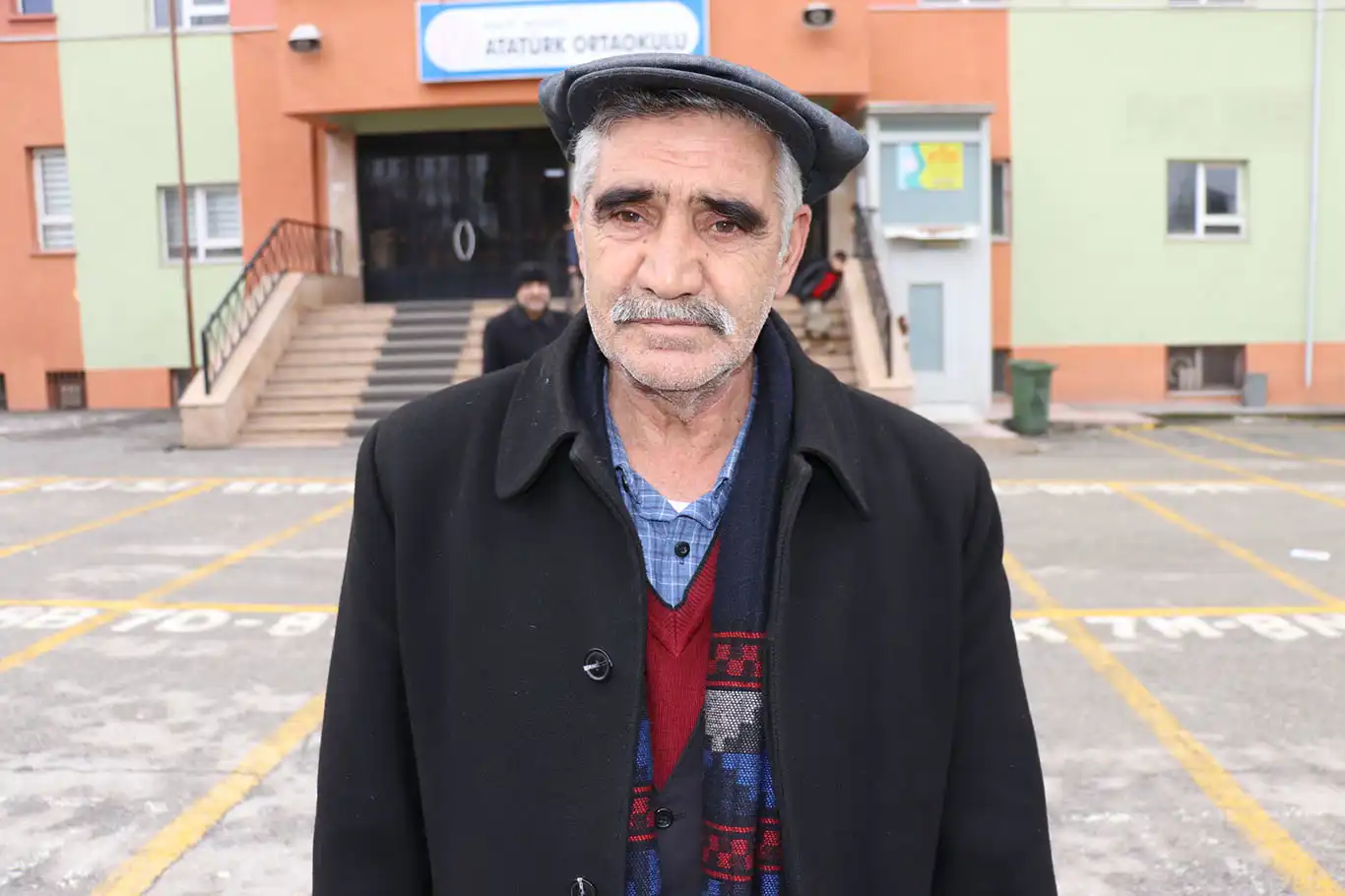 Siyer Yarışmasına katılan Mehmet amca: "Nefes aldığım sürece katılacağım" Siyer Yarışmasına katılan Mehmet amca: "Nefes aldığım sürece katılacağım"