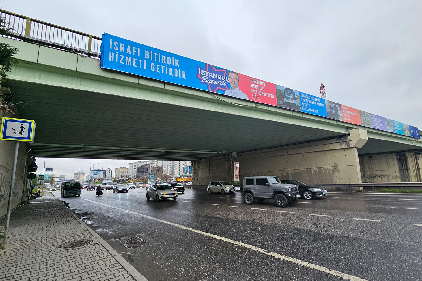 Binlerce kişinin kullandığı Maltepe Köprüsü tehlike saçıyor!