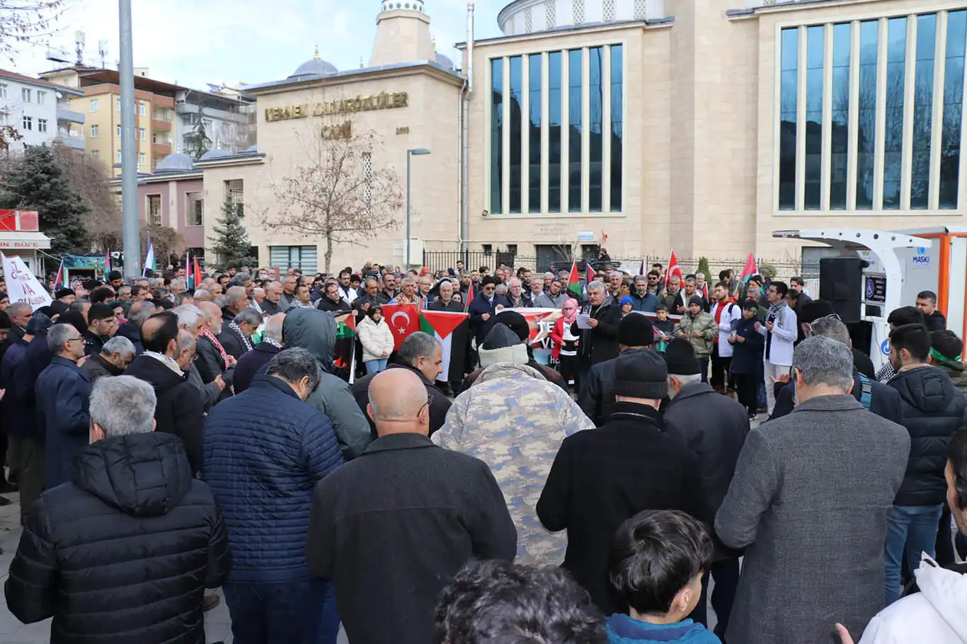 Haftalardır Gazze için düzenlenen "Sessiz Yürüyüş" sesliye dönüştü Haftalardır Gazze için düzenlenen "Sessiz Yürüyüş" sesliye dönüştü