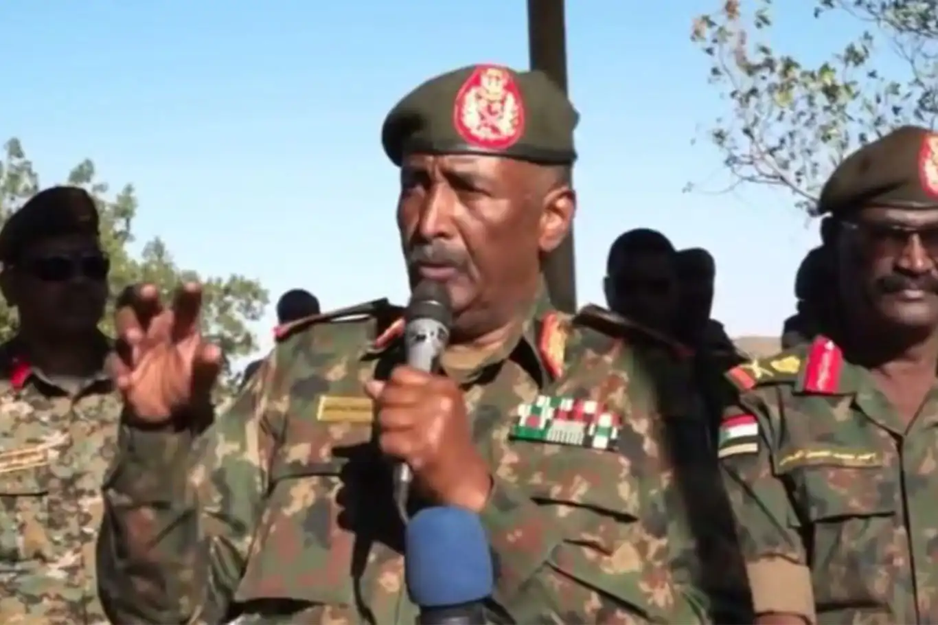 قائد الجيش السوداني البرهان: لا عملية سياسية قبل انتهاء الحرب