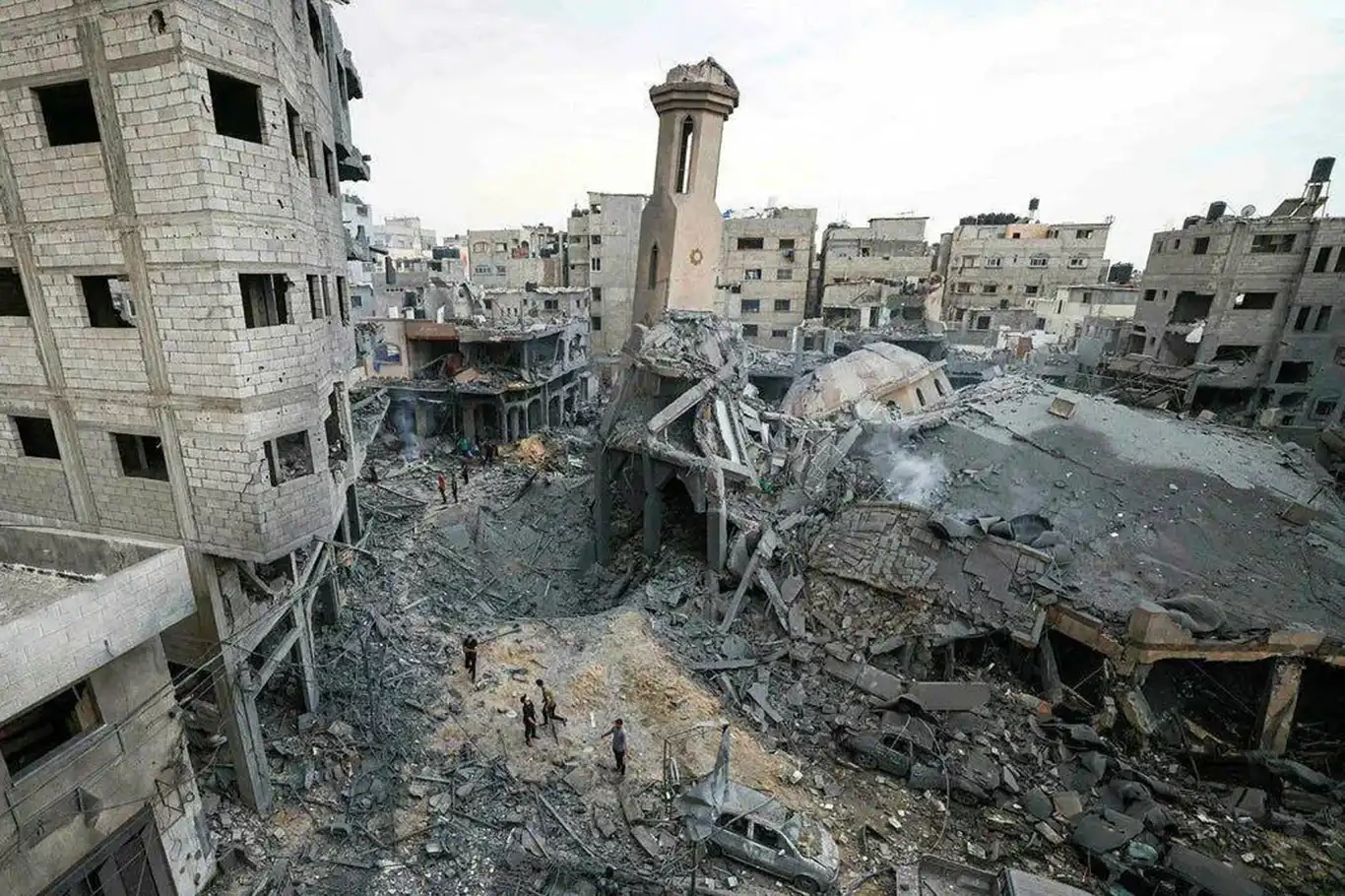 Siyonist rejim Gazze'de 447 camiyi yıktı
