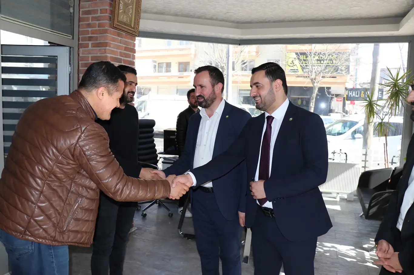 HÜDA PAR Pursaklar Belediye Başkan adayı Hamdullah Bayram'dan esnaf ziyareti