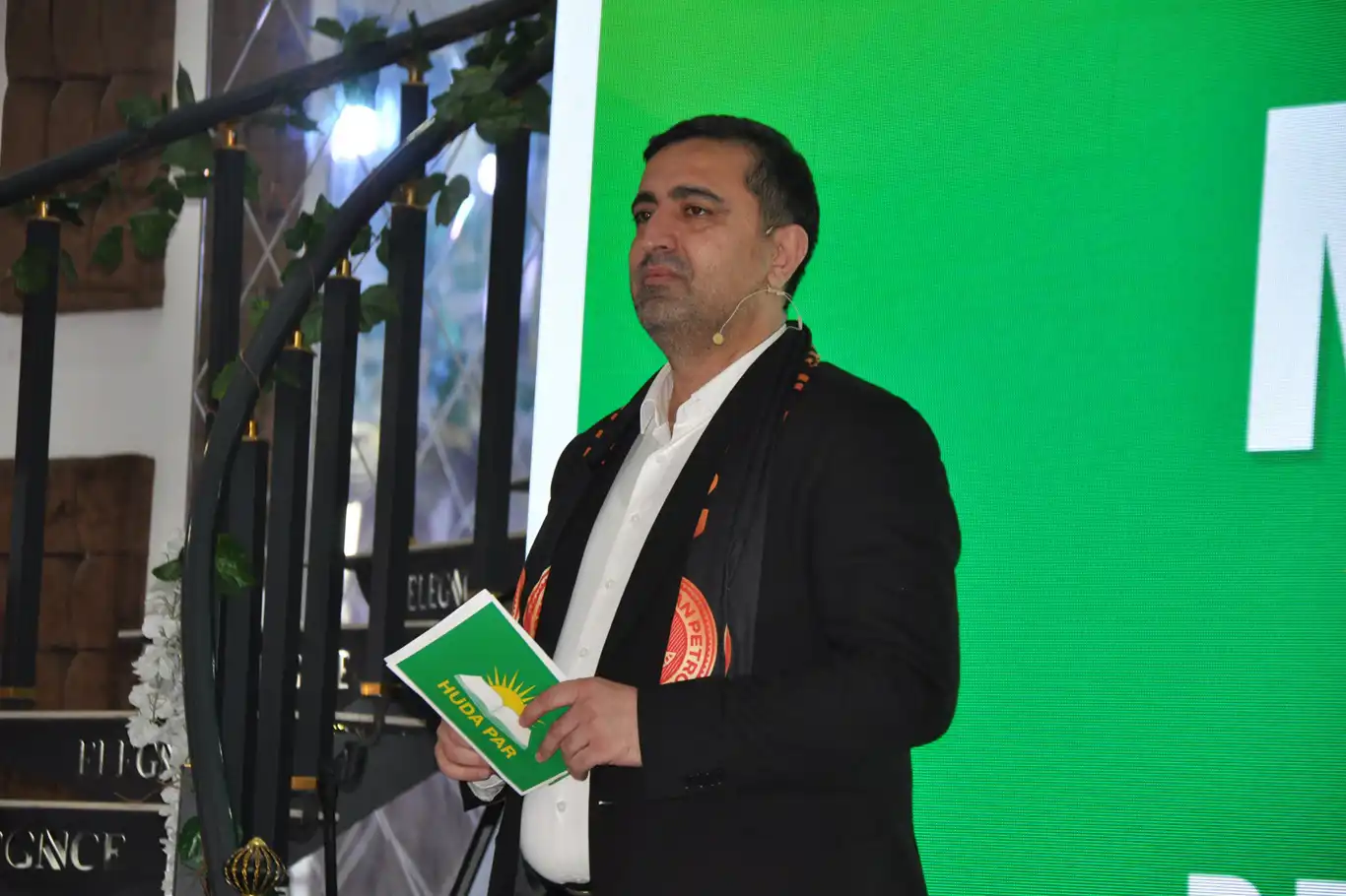 Batman Belediye Başkan adayı Ramanlı, projelerini ve meclis üyelerini açıkladı