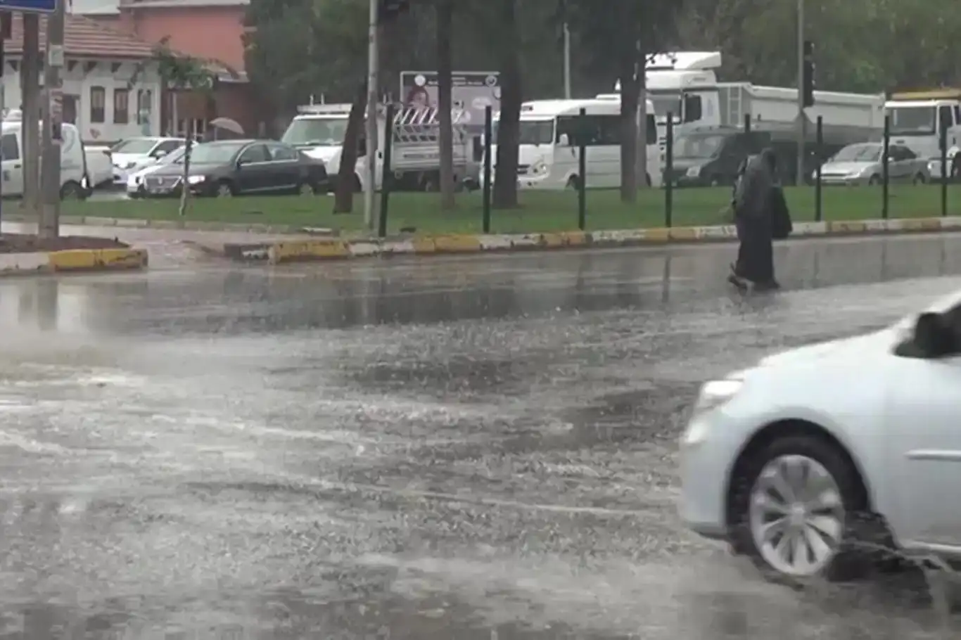Antalya ve Muğla için "sarı" kodlu sağanak uyarısı