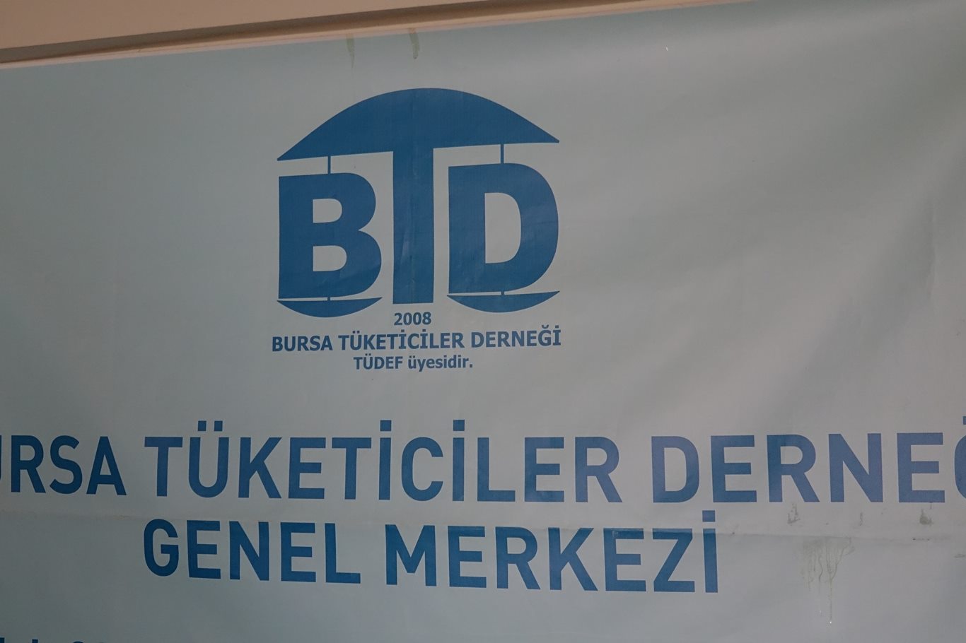 Marketlerin etiket oyunu: "Fiyat değişikliğine yetişemedikleri için raf ve kasa fiyatları birbirini tutmuyor"
