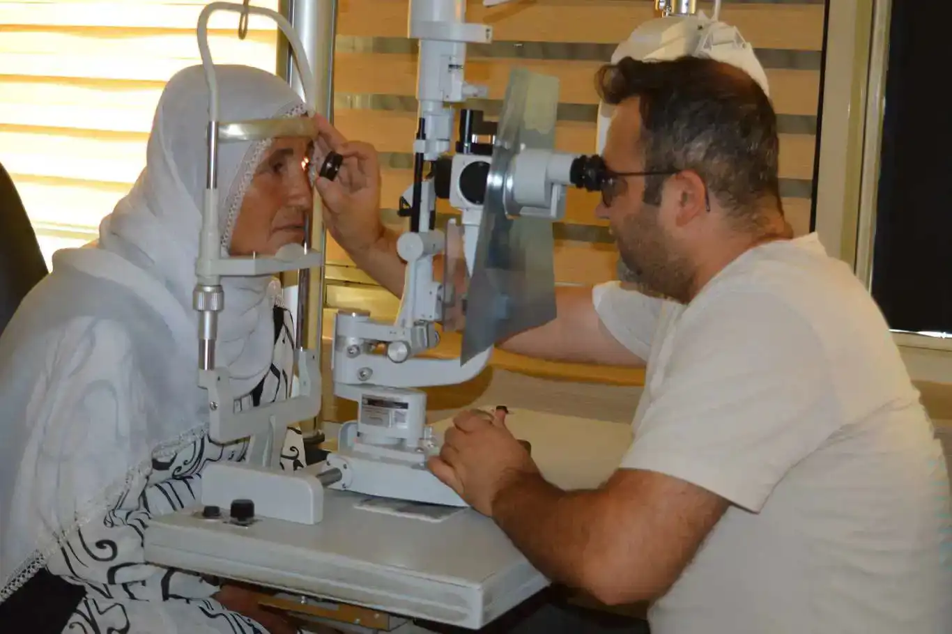 Göz yorgunluğu neden olur? Göz yorgunluğu neden olur?
