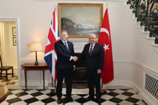 Bakan Güler, İngiltere Savunma Bakanı ve Genelkurmay Başkanı ile görüştü