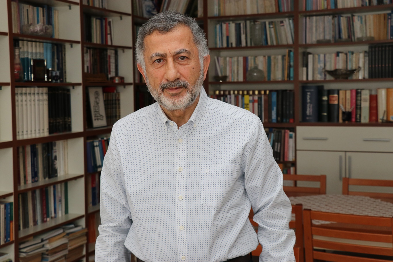 Emekli Albay Ay: 1492'de 100 bin civarında Yahudi'nin Osmanlı'ya getirilmesi darbelerin temelini oluşturdu