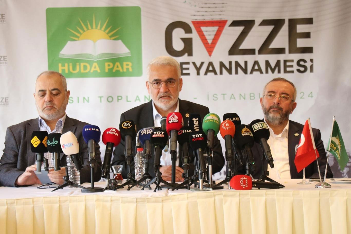 HÜDA PAR Genel Başkanı Yapıcıoğlu "Gazze Beyannamesi"ni kamuoyuyla paylaştı